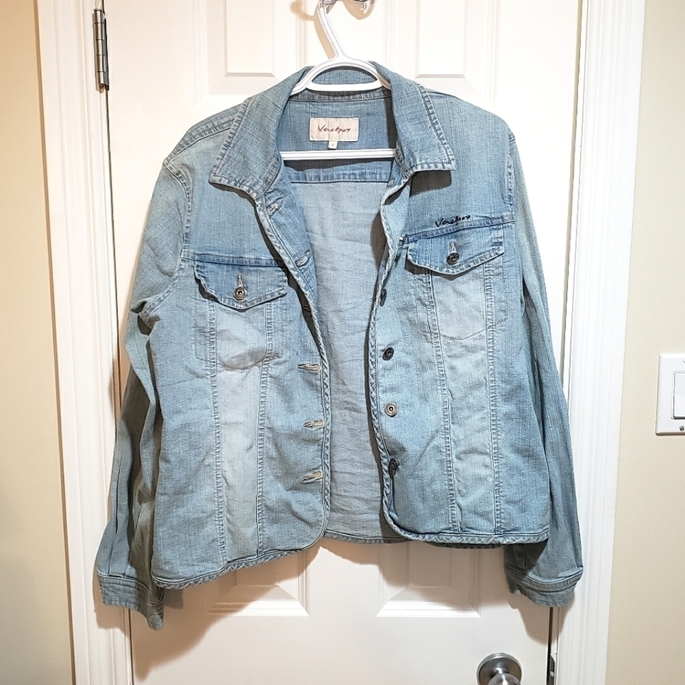 Jackpot Light-Wash Jean Jacket Size 4